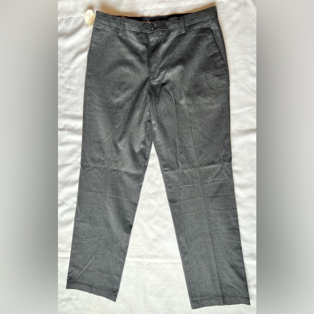 Dockers men’s Gray Dress Pants NEW sz 36x34 36 x 34 [b15]